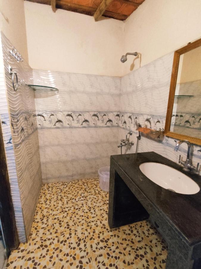 Maria Paulo Guest House Bar And Restaurant Агонда Екстериор снимка